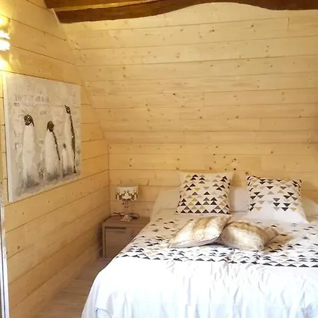 Spacieuse Avec Piscine A Aspin-en-lavedan, Vue Montagne. Вилла Аспен-ан-Лаведан