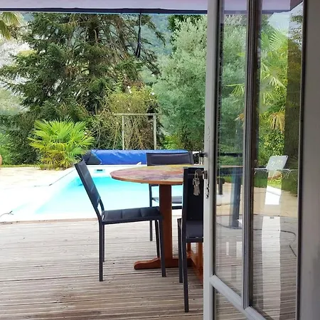 Вилла Spacieuse Avec Piscine A Aspin-en-lavedan, Vue Montagne. Аспен-ан-Лаведан